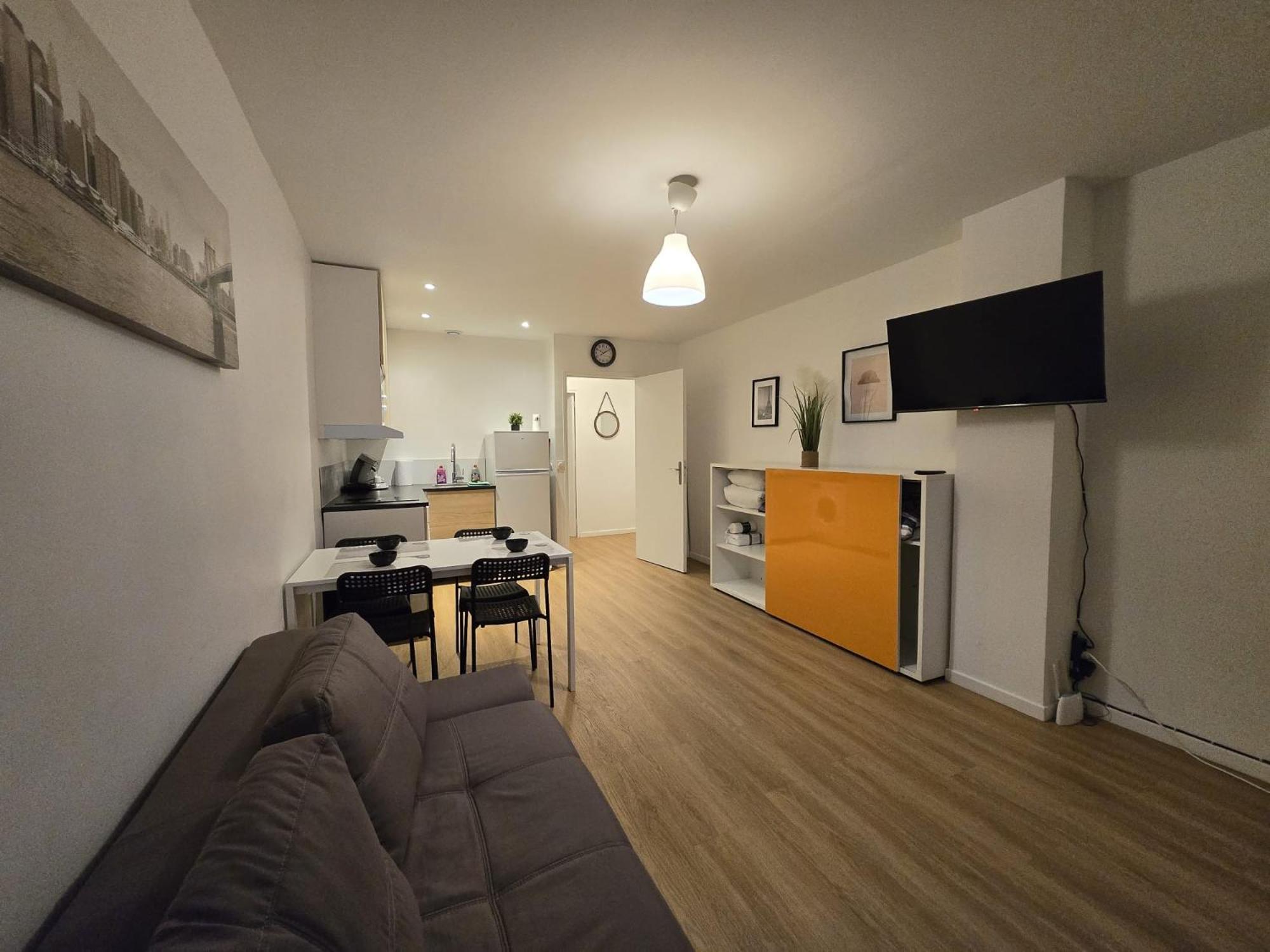 Appartement Centre De 19 *